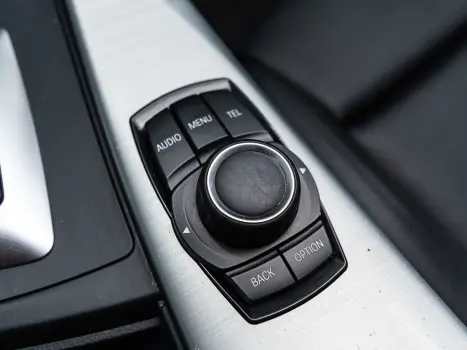 BMW 320I 2.0 16V 4P SPORT TURBO ACTIVE FLEX AUTOM�TICO, Foto 23