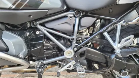 BMW R 1250 GS ADVENTURE TRIPLE BLACK, Foto 16