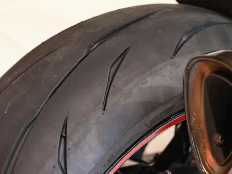 BMW S 1000 RR HP4 STREET, Foto 10