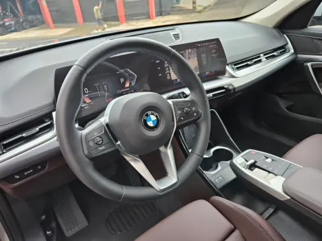 BMW X1 2.0 16V 4P S DRIVE 20I X-LINE TURBO AUTOMTICO, Foto 5