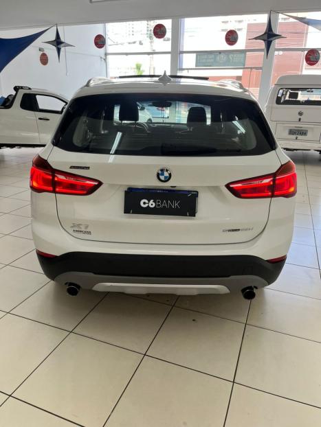 BMW X1 2.0 16V 4P S DRIVE 20I X-LINE AUTOMTICO, Foto 4