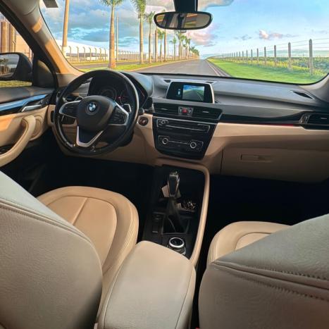 BMW X1 2.0 16V 4P S DRIVE 20I AUTOM�TICO, Foto 3