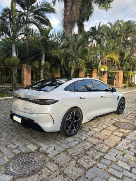 BYD Seal GS 4P 82,5 KW EL�TRICO 590 EV AWD, Foto 4