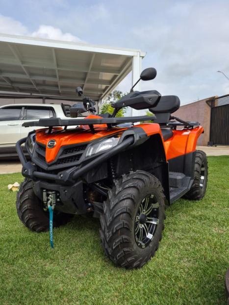 CF MOTO CForce 520 7L , Foto 1