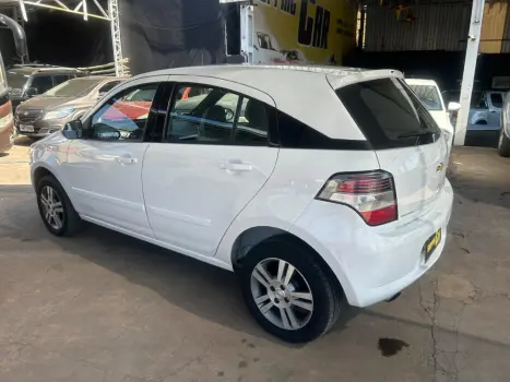 CHEVROLET Agile 1.4 4P FLEX LTZ EASYTRONIC AUTOMATIZADO, Foto 2 CHEVROLET Agile 1.4 4P FLEX LTZ EASYTRONIC AUTOMATIZADO, Foto 2