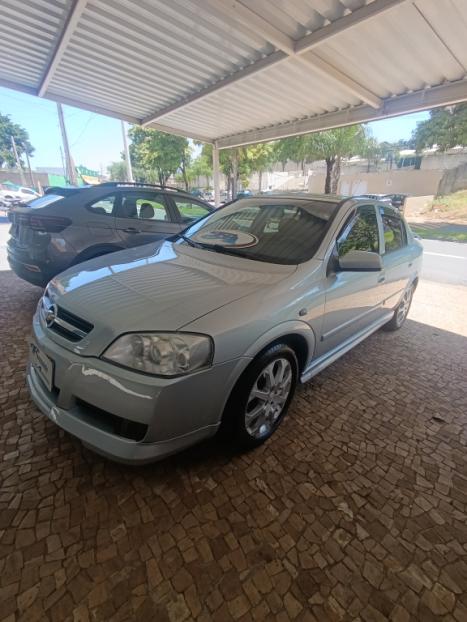 CHEVROLET Astra Hatch 2.0 4P ADVANTAGE  FLEX, Foto 4