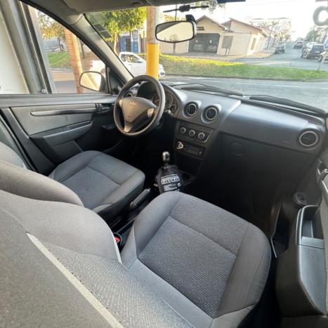 CHEVROLET Celta 1.0 LT VHCE FLEX, Foto 2