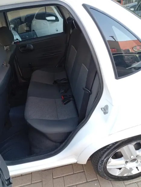 CHEVROLET Classic Sedan 1.0 4P VHCE FLEX LS, Foto 8 CHEVROLET Classic Sedan 1.0 4P VHCE FLEX LS, Foto 8