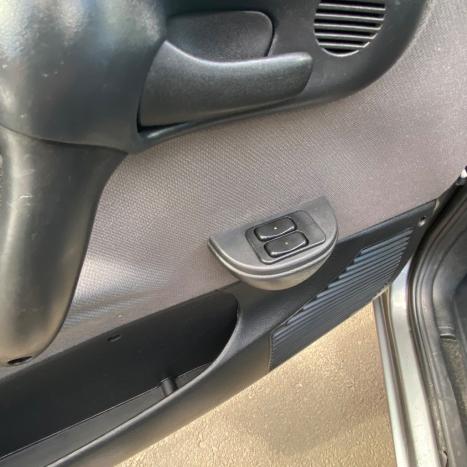 CHEVROLET Classic Sedan 1.0 4P VHCE FLEX LS, Foto 11