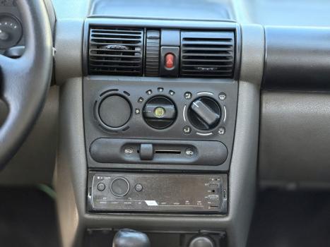 CHEVROLET Classic Sedan 1.0 4P VHCE FLEX LS, Foto 9