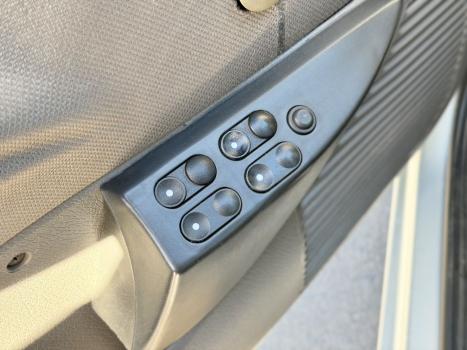 CHEVROLET Classic Sedan 1.0 4P VHCE FLEX LS, Foto 10