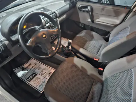 CHEVROLET Classic Sedan 1.0 4P VHCE FLEX LS, Foto 4