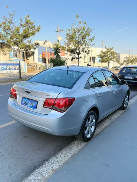 CHEVROLET Cruze Sedan 1.8 16V 4P LT ECOTEC FLEX AUTOMÁTICO, Foto 9 CHEVROLET Cruze Sedan 1.8 16V 4P LT ECOTEC FLEX AUTOMÁTICO, Foto 9