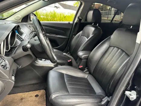 CHEVROLET Cruze Sedan 1.8 16V 4P LT ECOTEC FLEX AUTOMÁTICO, Foto 8 CHEVROLET Cruze Sedan 1.8 16V 4P LT ECOTEC FLEX AUTOMÁTICO, Foto 8