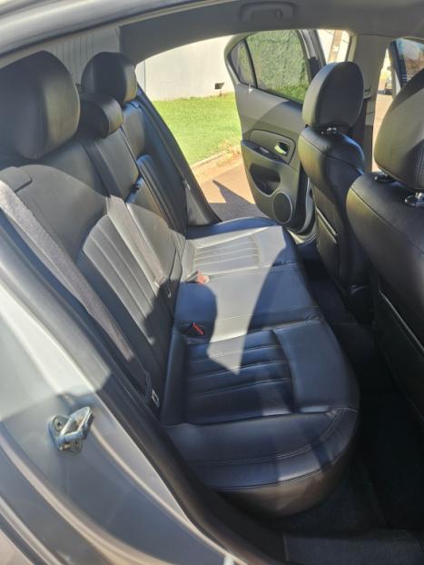 CHEVROLET Cruze Sedan 1.8 16V 4P LT ECOTEC FLEX AUTOM�TICO, Foto 3