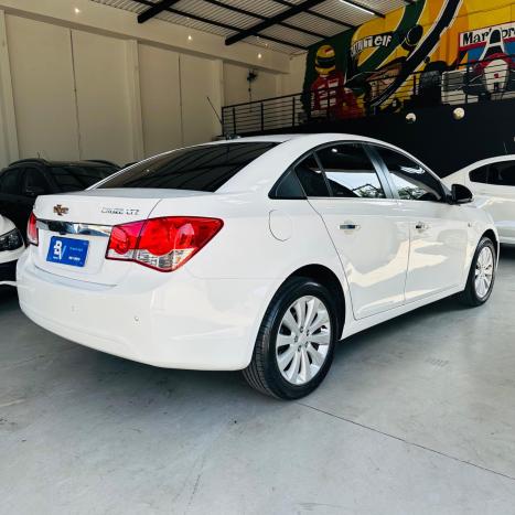 CHEVROLET Cruze Sedan 1.8 16V 4P LTZ ECOTEC FLEX AUTOM�TICO, Foto 4