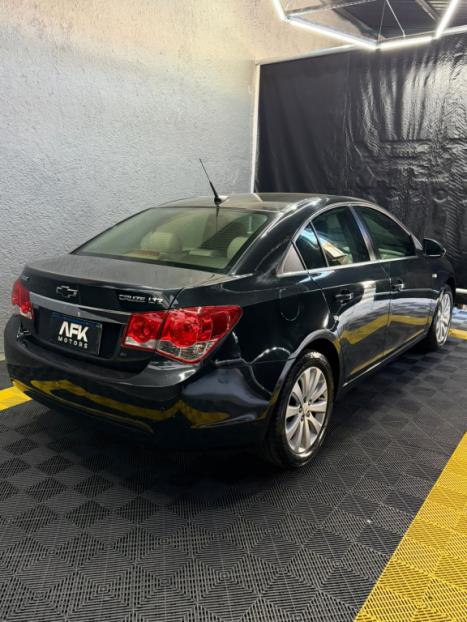 CHEVROLET Cruze Sedan 1.8 16V 4P LTZ ECOTEC FLEX AUTOM�TICO, Foto 4