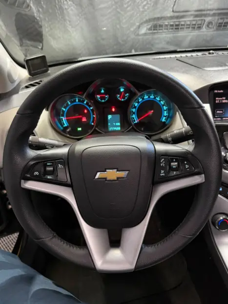 CHEVROLET Cruze Sedan 1.8 16V 4P LTZ ECOTEC FLEX AUTOM�TICO, Foto 9