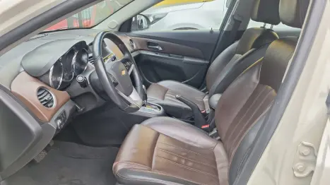 CHEVROLET Cruze Sedan 1.8 16V 4P LTZ ECOTEC FLEX AUTOM�TICO, Foto 10