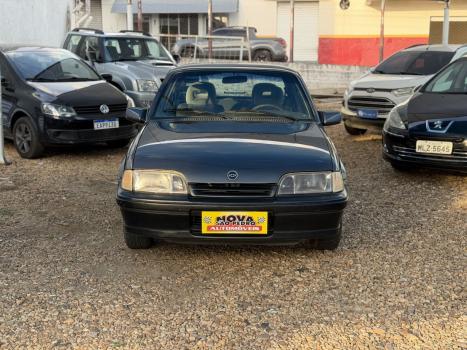 CHEVROLET Monza Sedan 1.8 4P �LCOOL SL/E, Foto 2