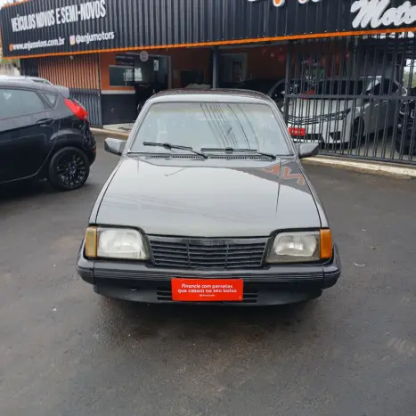 CHEVROLET Monza Sedan 2.0 4P CLASSIC SE, Foto 3