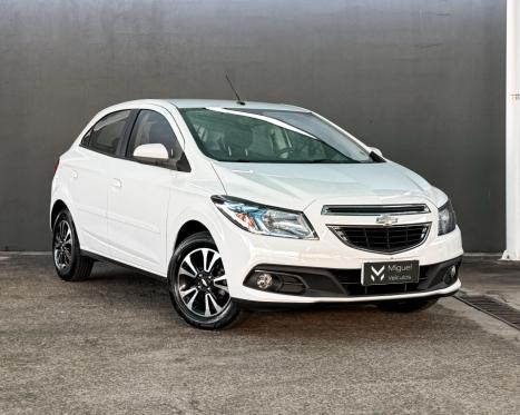 CHEVROLET Onix Hatch 1.4 4P FLEX LTZ, Foto 3 CHEVROLET Onix Hatch 1.4 4P FLEX LTZ, Foto 3