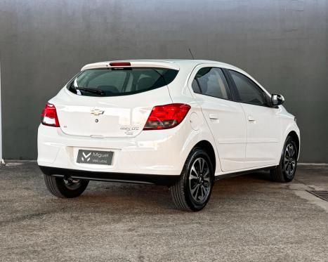 CHEVROLET Onix Hatch 1.4 4P FLEX LTZ, Foto 4 CHEVROLET Onix Hatch 1.4 4P FLEX LTZ, Foto 4