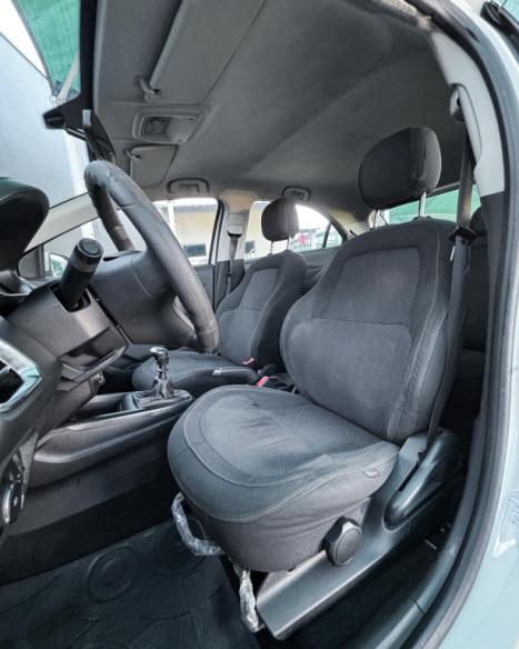CHEVROLET Onix Hatch 1.4 4P FLEX LTZ, Foto 10 CHEVROLET Onix Hatch 1.4 4P FLEX LTZ, Foto 10