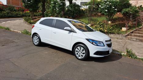 CHEVROLET Onix Hatch 1.4 4P FLEX LT, Foto 1 CHEVROLET Onix Hatch 1.4 4P FLEX LT, Foto 1