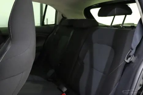 CHEVROLET Onix Hatch 1.0 12V 4P FLEX LT TURBO AUTOMÁTICO, Foto 8 CHEVROLET Onix Hatch 1.0 12V 4P FLEX LT TURBO AUTOMÁTICO, Foto 8