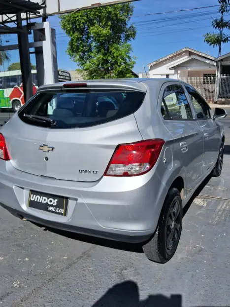 CHEVROLET Onix Hatch 1.0 4P FLEX LT, Foto 9