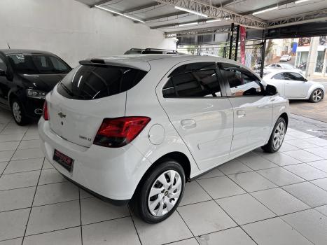 CHEVROLET Onix Hatch 1.4 4P FLEX LT, Foto 7