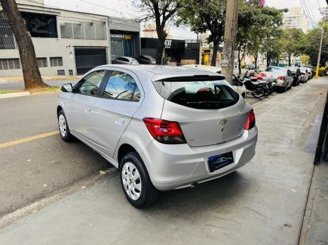 CHEVROLET Onix Hatch 1.4 4P FLEX LT, Foto 7