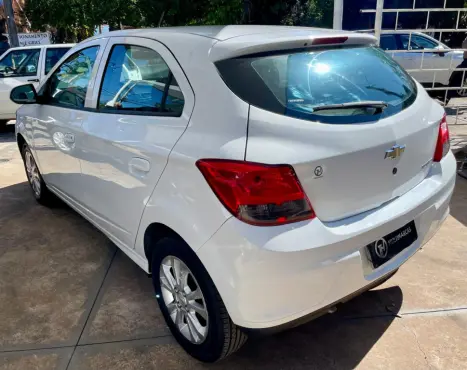 CHEVROLET Onix Hatch 1.0 4P FLEX LT LOLLAPALOOZA, Foto 4