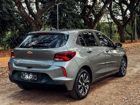 CHEVROLET Onix Hatch 1.0 12V 4P FLEX PREMIER TURBO AUTOMÁTICO, Foto 12 CHEVROLET Onix Hatch 1.0 12V 4P FLEX PREMIER TURBO AUTOMÁTICO, Foto 12