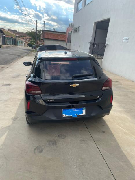 CHEVROLET Onix Hatch 1.0 4P FLEX LT1, Foto 4
