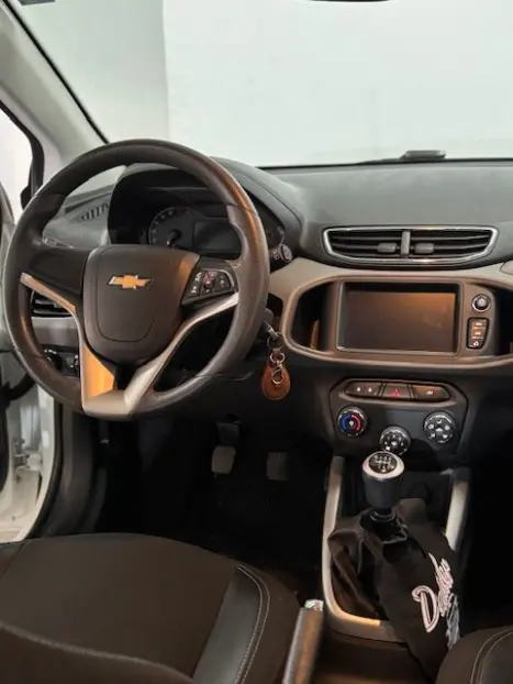CHEVROLET Onix Hatch 1.4 4P FLEX LT, Foto 8