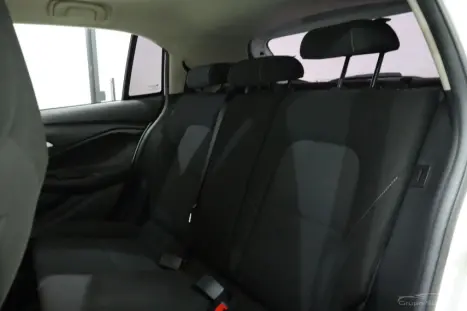 CHEVROLET Onix Hatch 1.0 12V 4P FLEX LT TURBO AUTOMÁTICO, Foto 8 CHEVROLET Onix Hatch 1.0 12V 4P FLEX LT TURBO AUTOMÁTICO, Foto 8