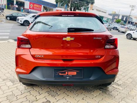 CHEVROLET Onix Hatch 1.0 4P FLEX LTZ TURBO AUTOMÁTICO, Foto 4 CHEVROLET Onix Hatch 1.0 4P FLEX LTZ TURBO AUTOMÁTICO, Foto 4