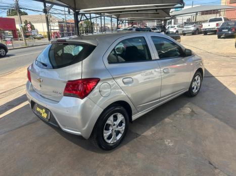 CHEVROLET Onix Hatch 1.0 4P FLEX LT, Foto 4