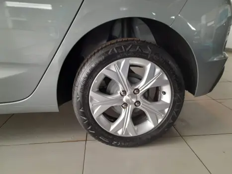 CHEVROLET Onix Hatch 1.0 4P FLEX LTZ TURBO AUTOMÁTICO, Foto 8 CHEVROLET Onix Hatch 1.0 4P FLEX LTZ TURBO AUTOMÁTICO, Foto 8