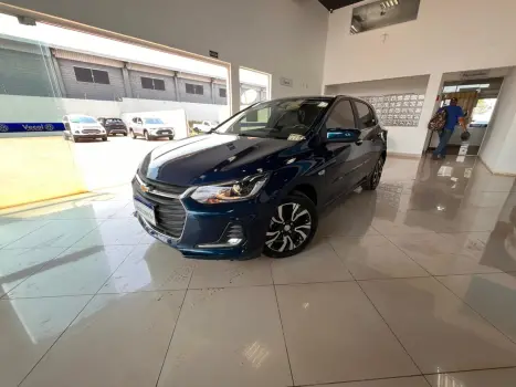 CHEVROLET Onix Hatch 1.0 12V 4P FLEX PREMIER 2 TURBO AUTOMTICO, Foto 3