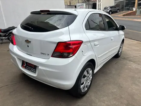 CHEVROLET Onix Hatch 1.4 4P FLEX LT, Foto 6