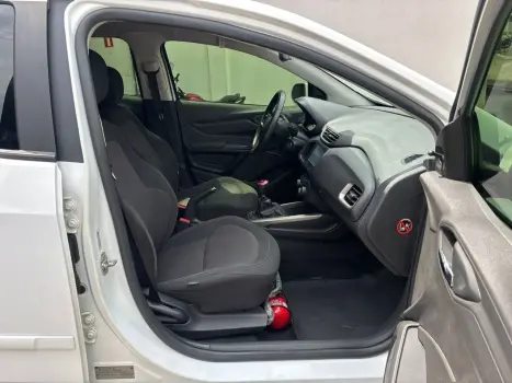 CHEVROLET Onix Hatch 1.4 4P FLEX LT, Foto 13