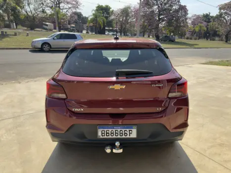 CHEVROLET Onix Hatch 1.0 12V 4P FLEX LT TURBO, Foto 5 CHEVROLET Onix Hatch 1.0 12V 4P FLEX LT TURBO, Foto 5