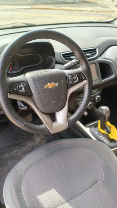 CHEVROLET Onix Hatch 1.4 4P FLEX LTZ, Foto 6 CHEVROLET Onix Hatch 1.4 4P FLEX LTZ, Foto 6