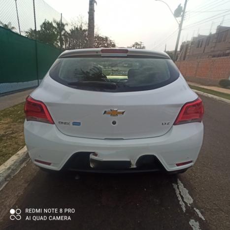 CHEVROLET Onix Hatch 1.4 4P FLEX LTZ AUTOMÁTICO, Foto 2 CHEVROLET Onix Hatch 1.4 4P FLEX LTZ AUTOMÁTICO, Foto 2
