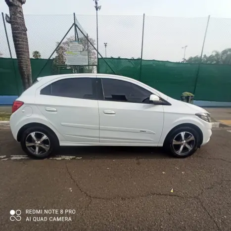 CHEVROLET Onix Hatch 1.4 4P FLEX LTZ AUTOMÁTICO, Foto 8 CHEVROLET Onix Hatch 1.4 4P FLEX LTZ AUTOMÁTICO, Foto 8