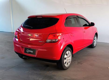 CHEVROLET Onix Hatch 1.4 4P FLEX LT, Foto 6