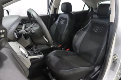 CHEVROLET Onix Hatch 1.4 4P FLEX LT, Foto 7